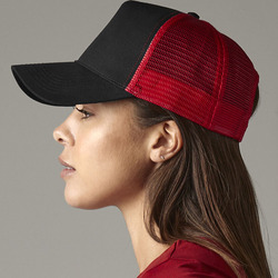 Snapback trucker